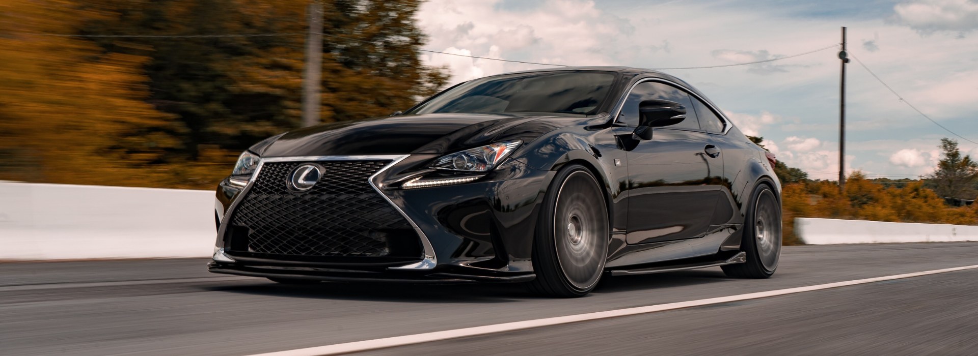 לקסוס LEXUS